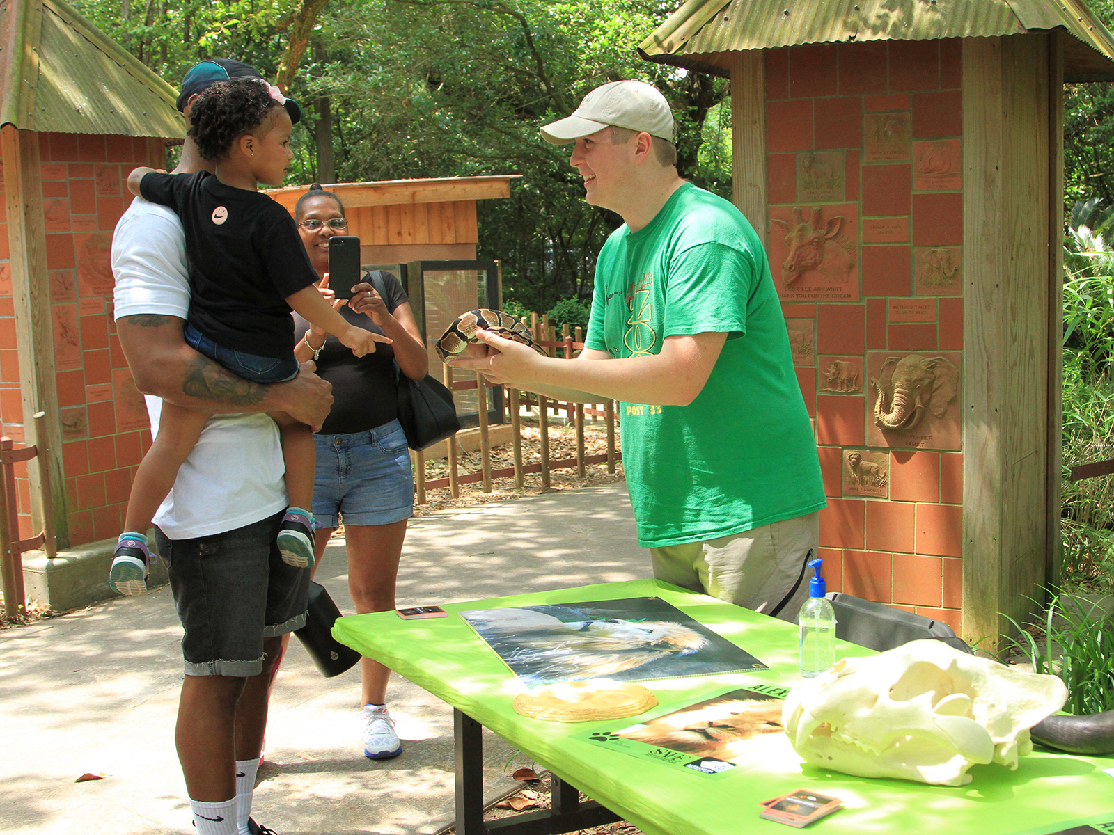 volunteer with visitors